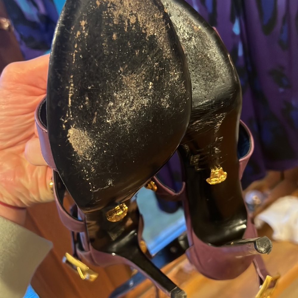 Versace heels - Picture 3 of 4